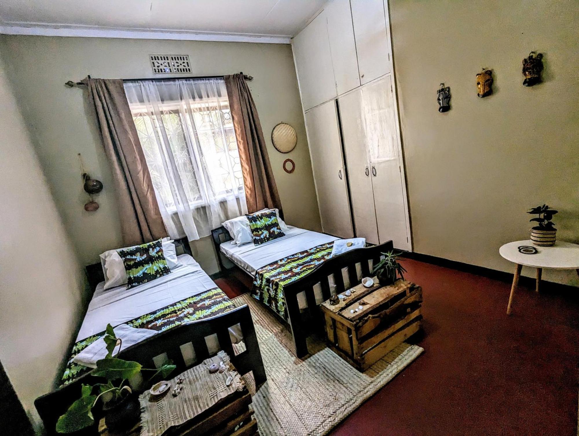 The Lion King Homestay Моши Экстерьер фото